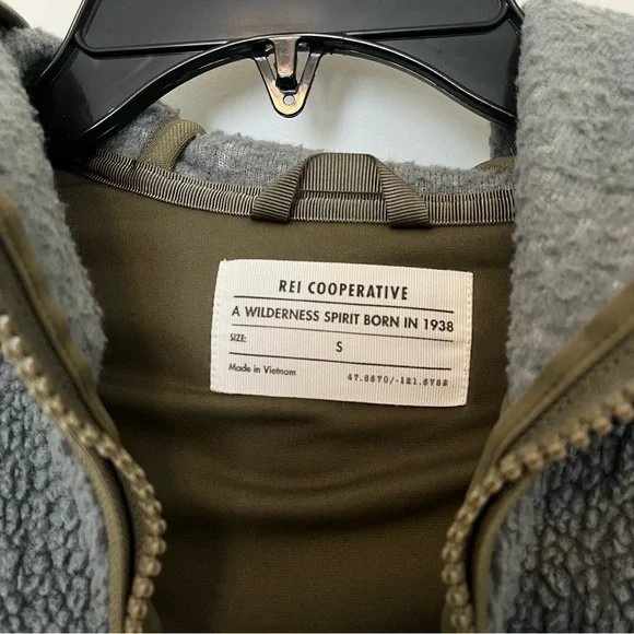 Women’s REI Color Block Fleece Jacket - Picture 3 of 6